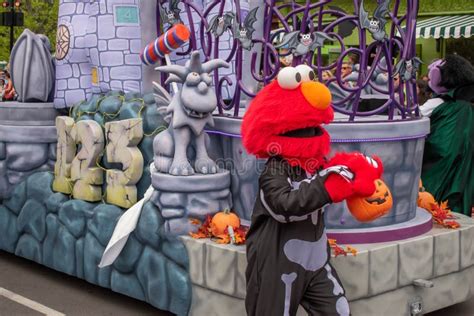 Rosita's Day of the Dead Celebration: A Mexican Halloween Adventure on Sesame Street
